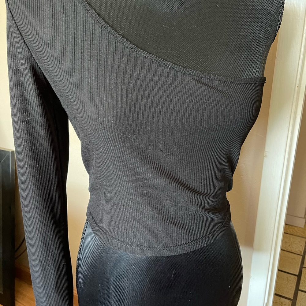 NEW without tags SHEIN off the shoulder Womens shirt.